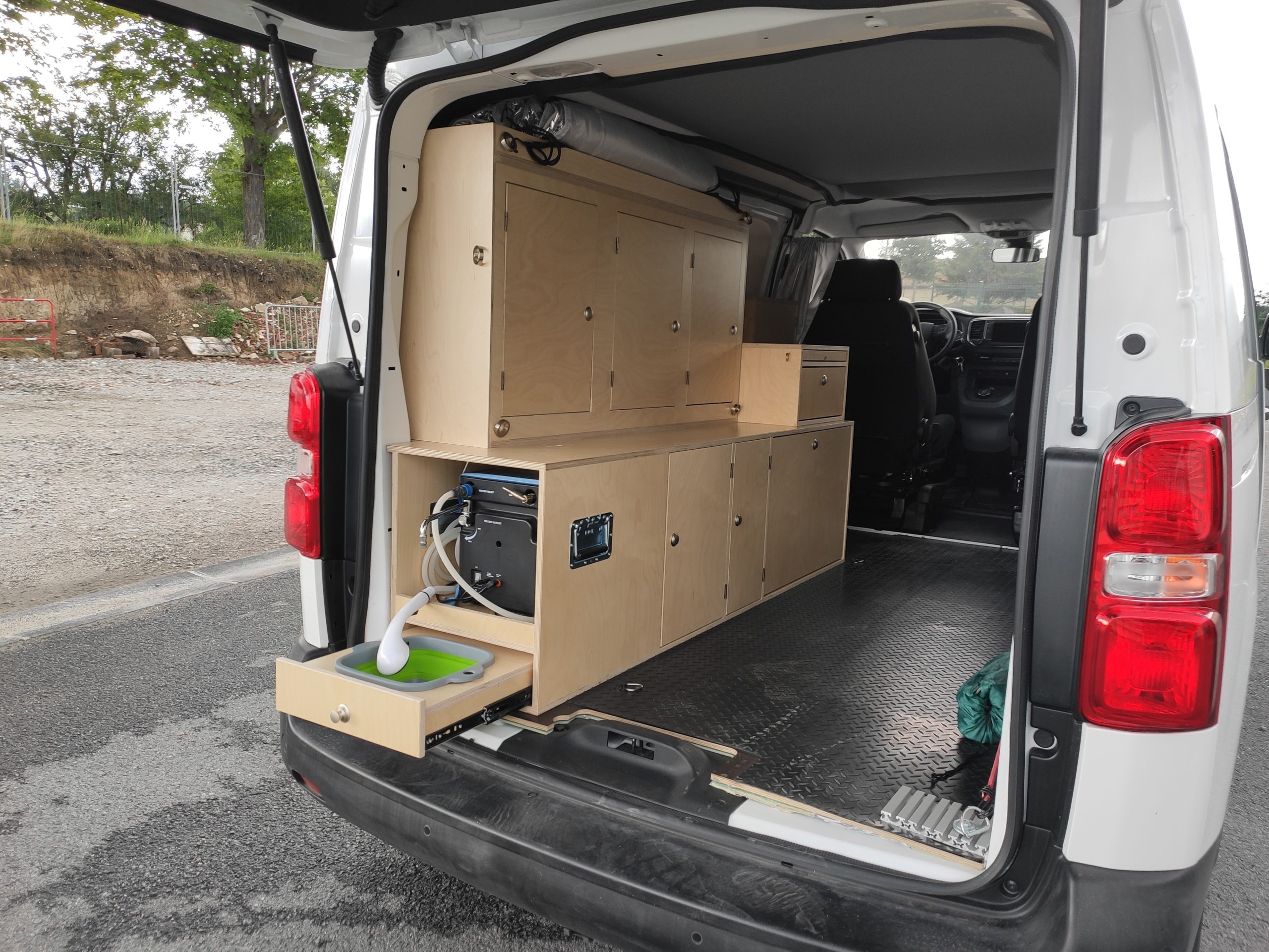 Peugeot Expert Van - aménagement et équipement sur mesure